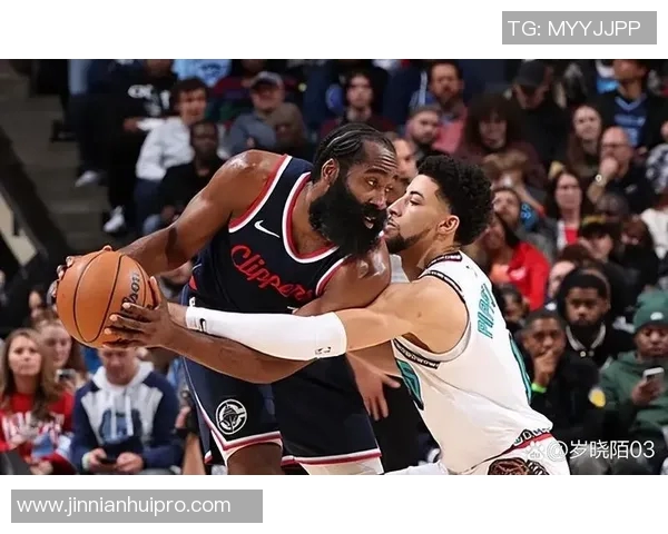 快船战绩堪忧一胜八负小卡激励全队哈登心情愉悦积极备战